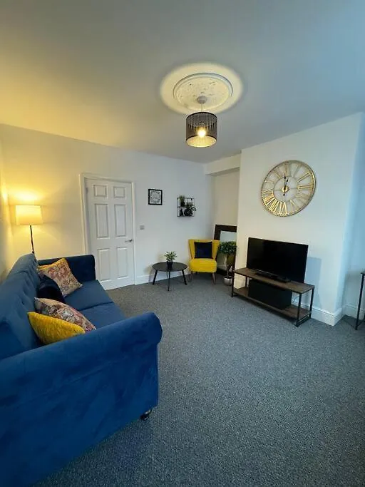 Cosy Home In Barnsley Centre Dom wakacyjny